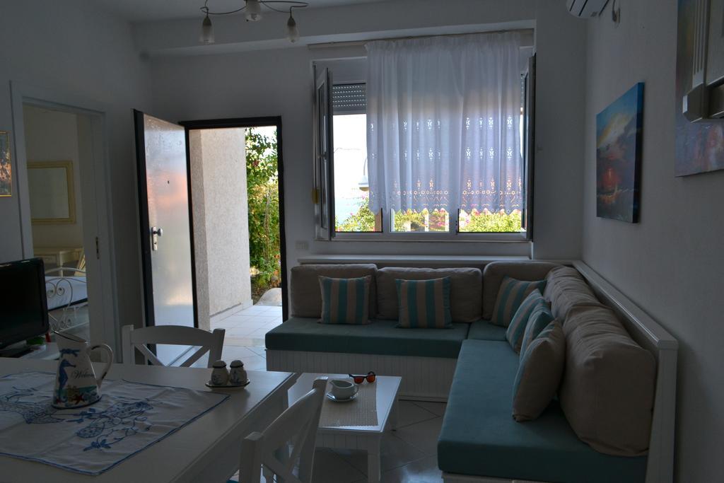 Vila 15 Bougainville Saranda Dış mekan fotoğraf