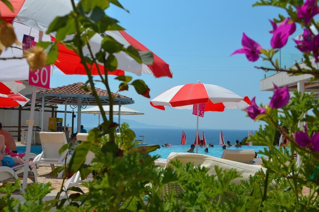 Vila 15 Bougainville Saranda Dış mekan fotoğraf