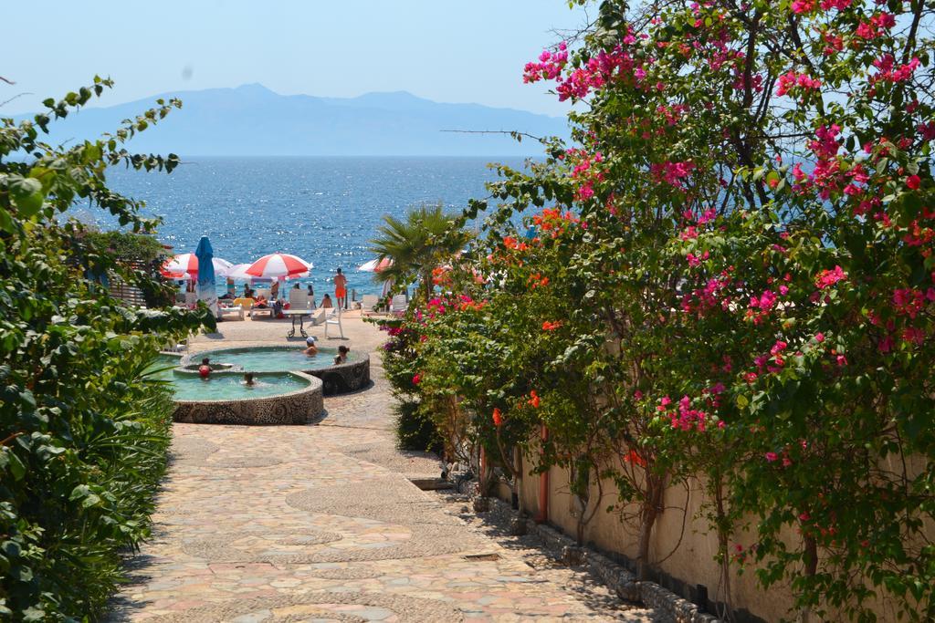 Vila 15 Bougainville Saranda Dış mekan fotoğraf